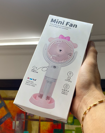 VENTILADOR DE MANO CON HUMIDIFCADOR